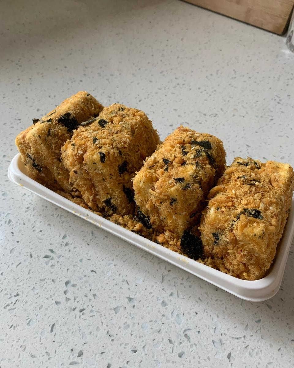 肉松小贝