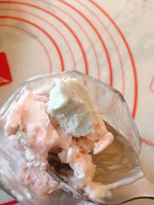 无冰渣无蛋黄只需奶油和酸奶的【酸奶冰激凌】超级简单，还可以做别的口味哦的做法 步骤9