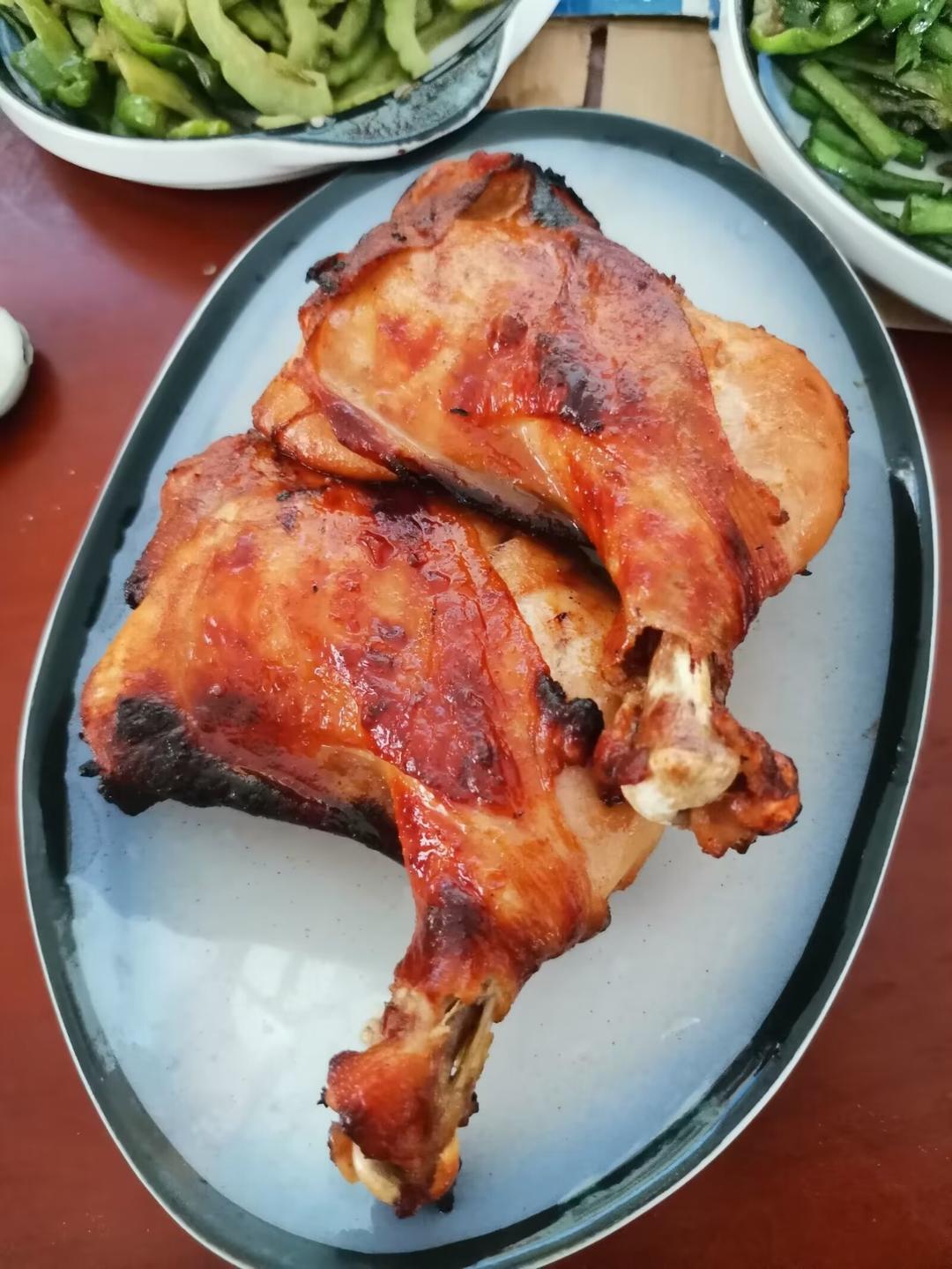 鲜嫩多汁～好吃到舔手指的蜜汁烤鸡腿
