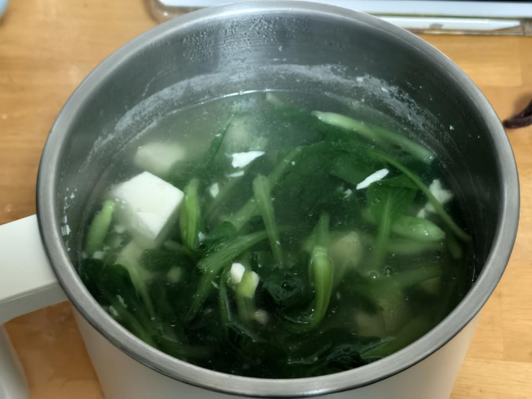 零基础小白都能轻松快手做的超清淡青菜豆腐汤