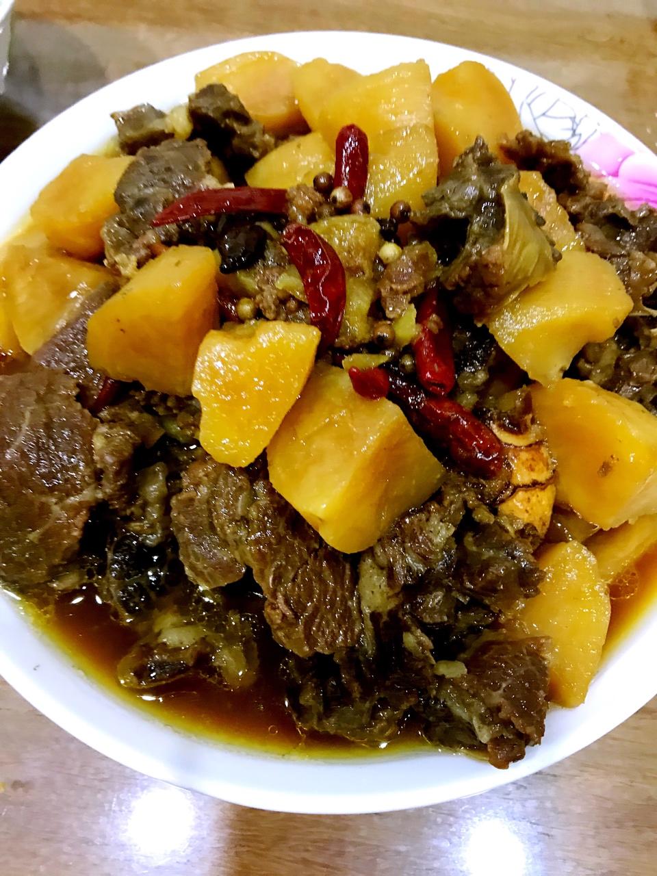 土豆炖牛肉