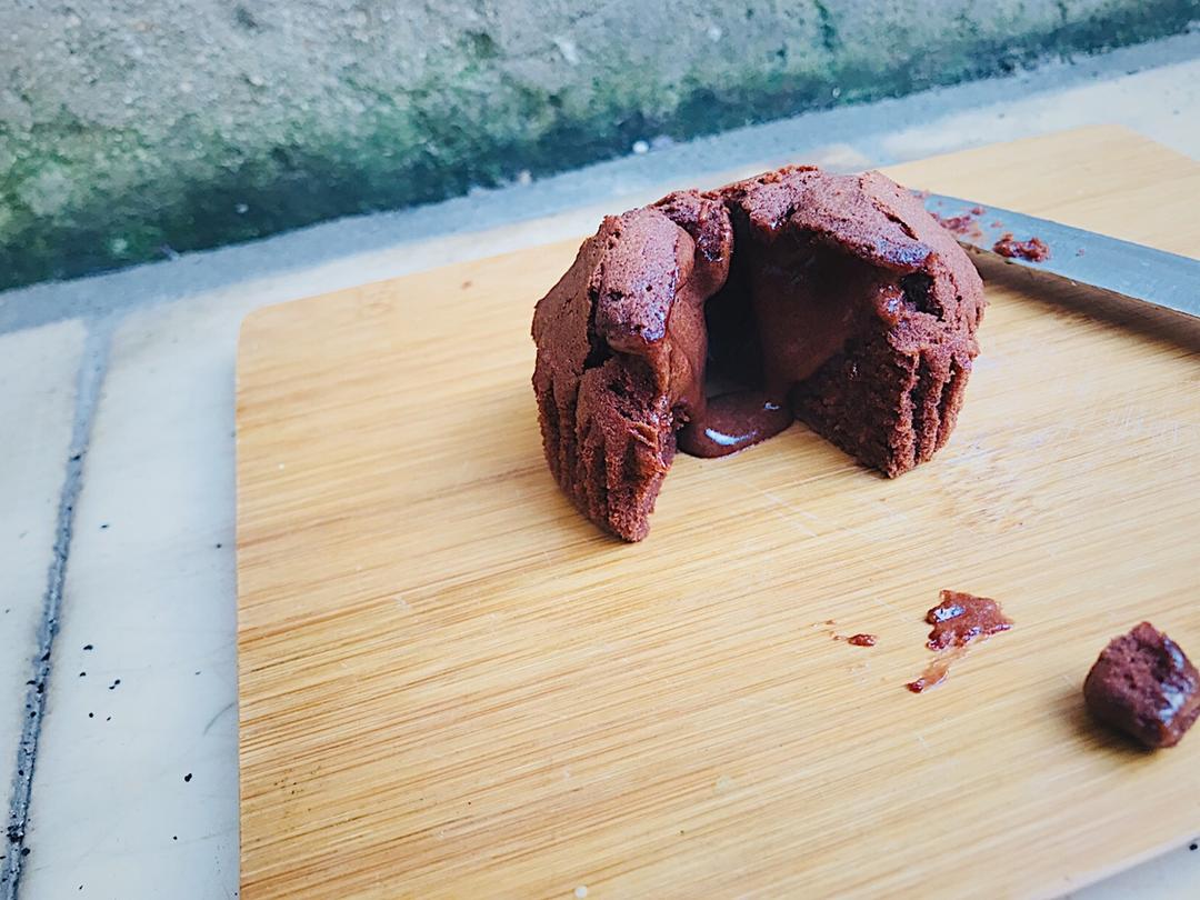 巧克力熔岩蛋糕(全图文超简单)