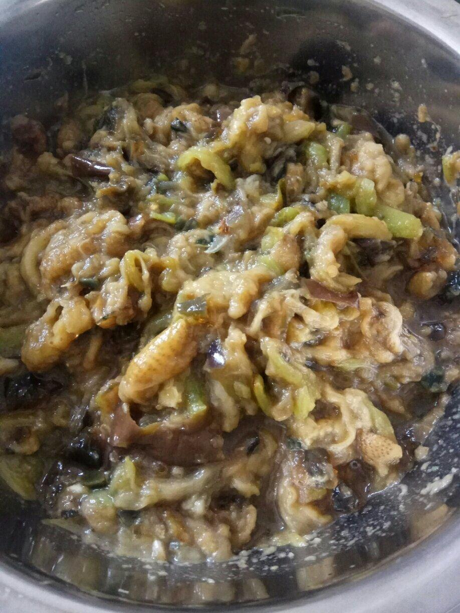 给大家推荐一款心心念念的湖南下饭菜擂辣椒松花蛋