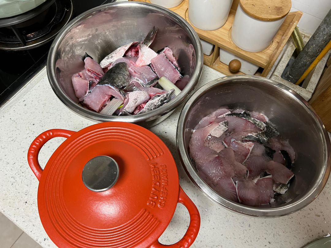 番茄鱼片汤【12月北鼎珐琅锅食谱】