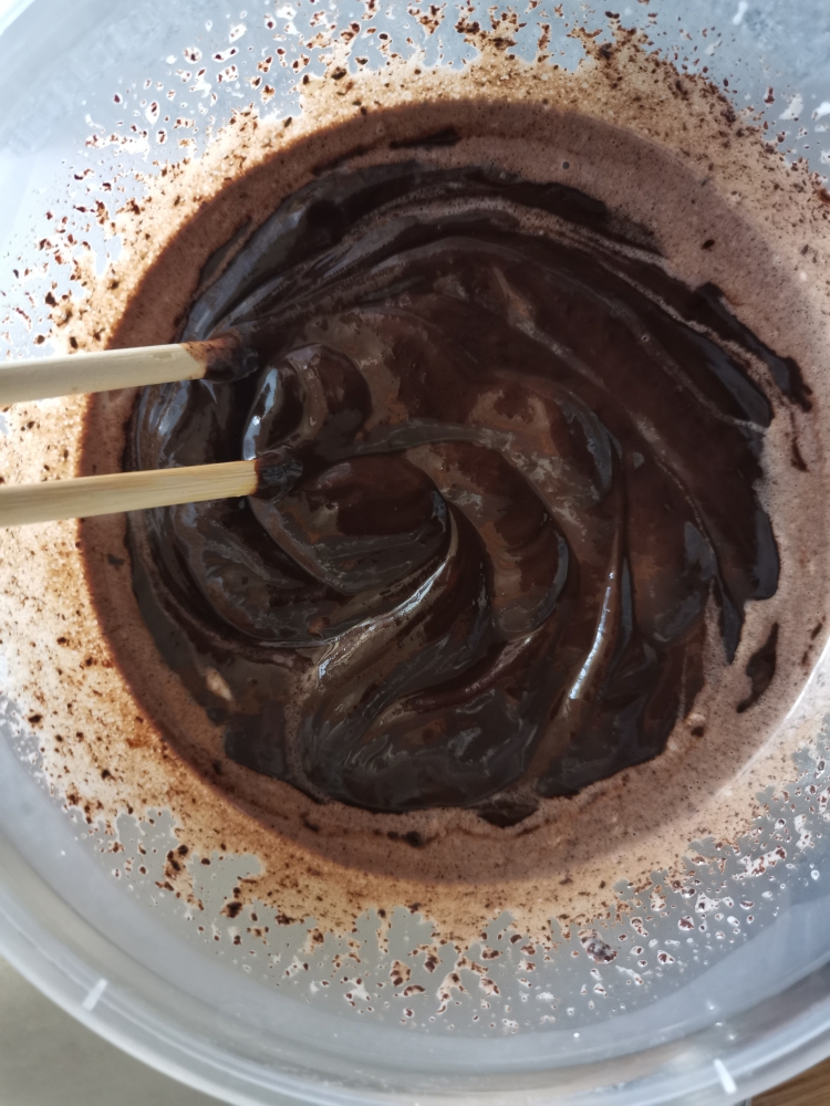 为了消耗高浓度黑巧克力做的生巧——傻瓜做法很成功的做法 步骤2