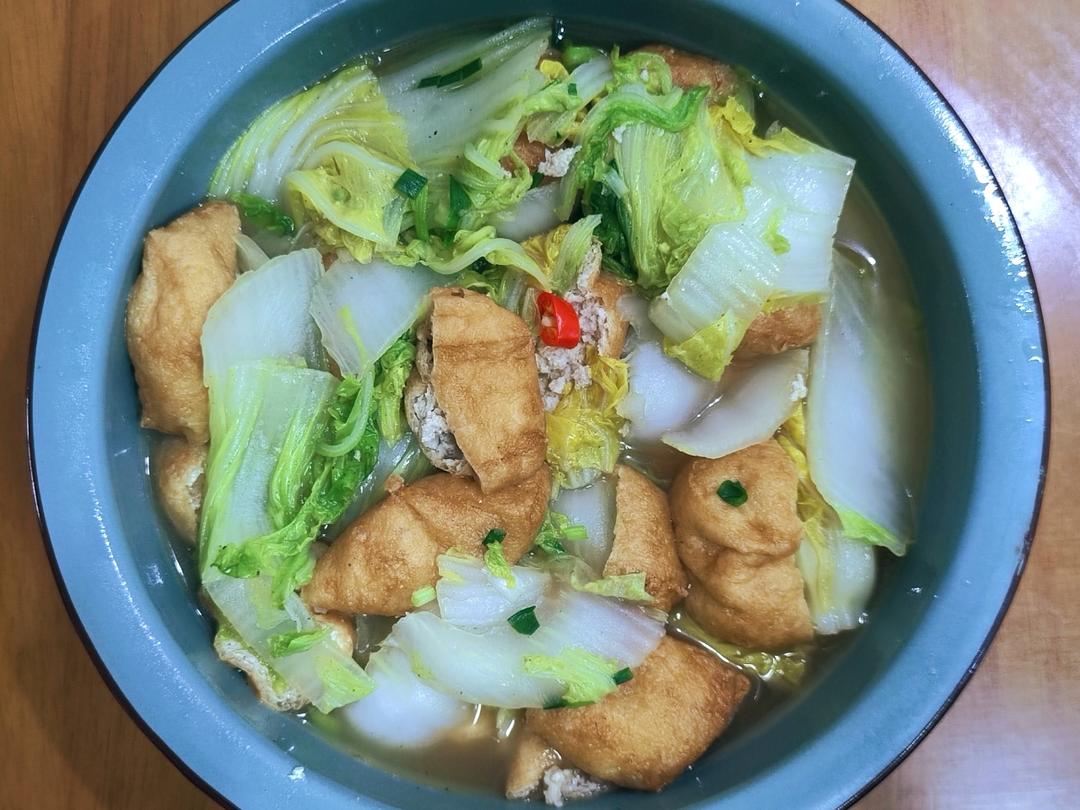 好吃到连汤汁都不剩的白菜焖豆泡，给肉都不换