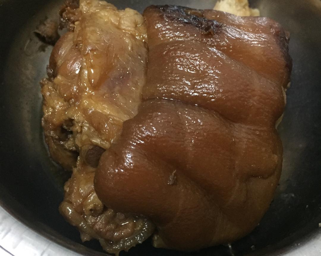 卤猪手的做法