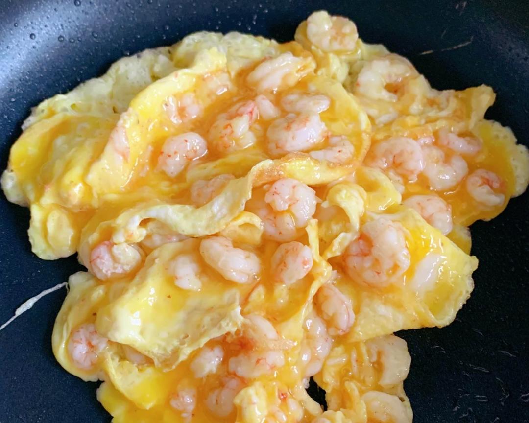 🍤超嫩虾仁煎蛋🍳，全都是优质蛋白‼️的做法