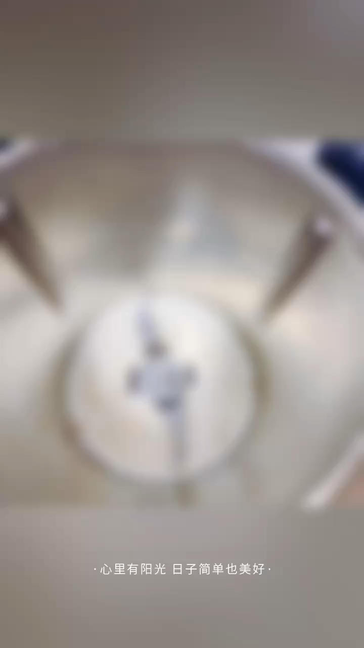 小美黑芝麻馒头