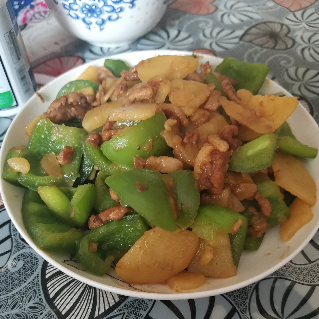 肉炒青椒土豆片