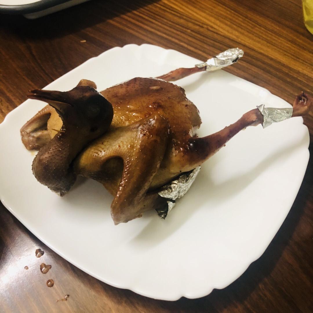 吮指脆皮烤乳鸽（自制酱汁版）