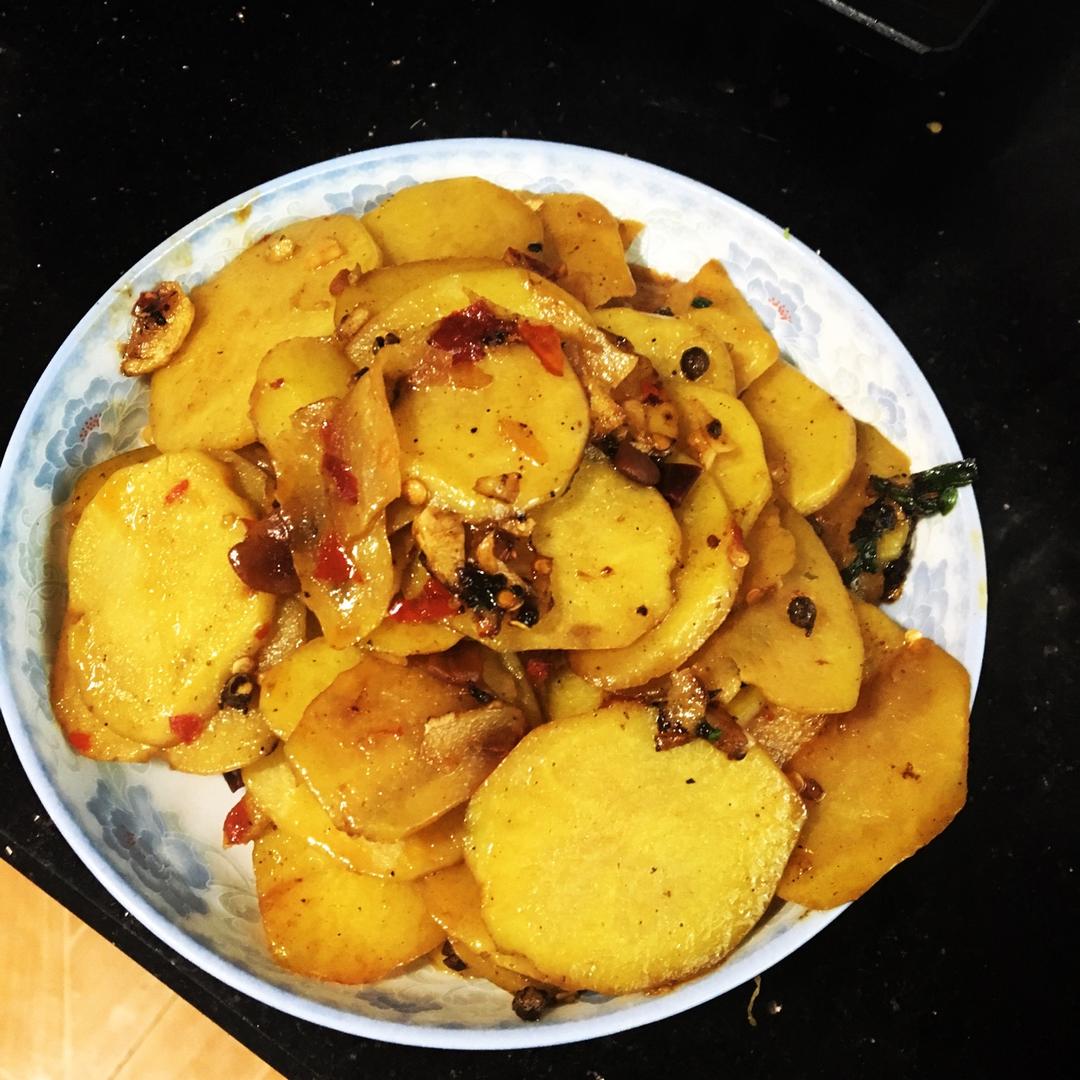 干锅土豆片