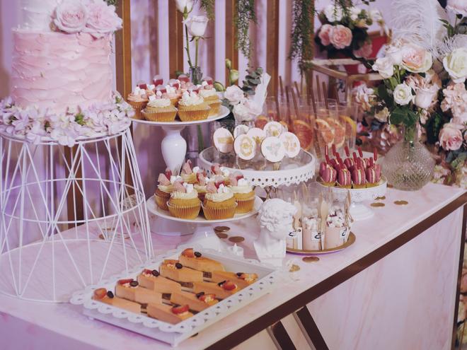 婚礼甜品台Wedding dessert的做法