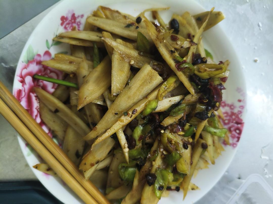 凉拌牛蒡