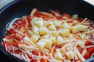 【番茄金针菇炖】蔬菜主食全都有的一锅炖的做法 步骤7