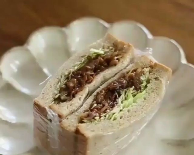 外食“SANDWICH·三明治的封面