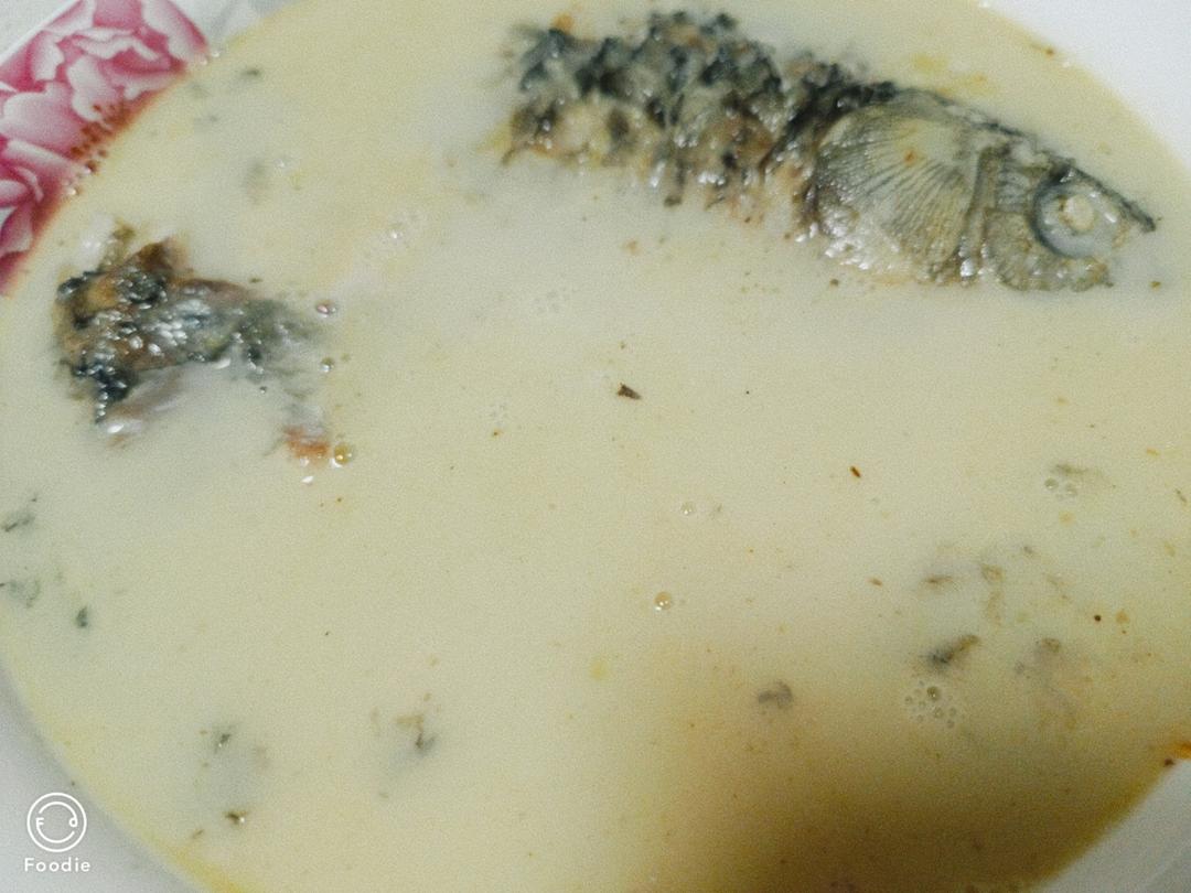 催奶神汤（鲫鱼木瓜汤）