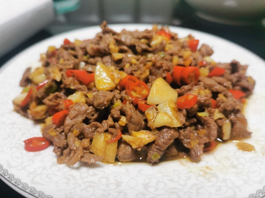 配料少快手香辣牛肉的做法