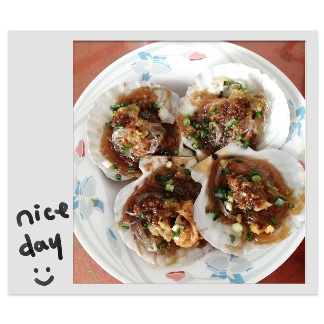 蒜泥粉丝蒸扇贝