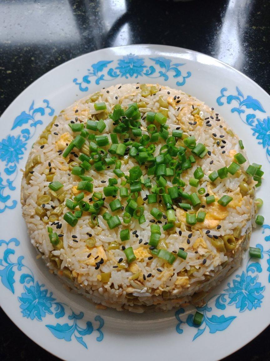 【小高姐】酱油炒饭 普通的炒饭也能做出大厨的味道