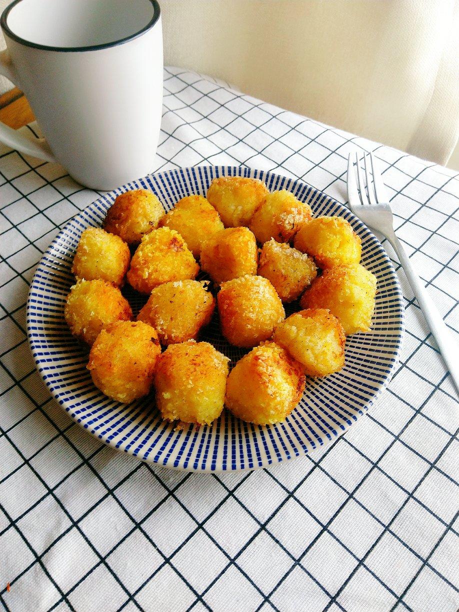脆皮土豆芝士球