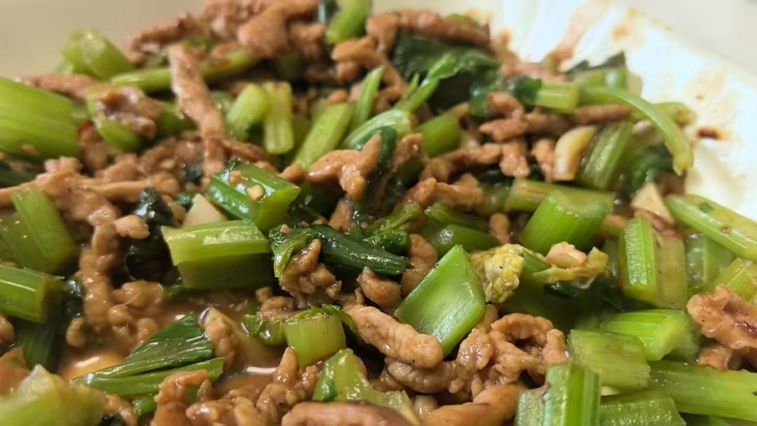 芹菜炒肉丝