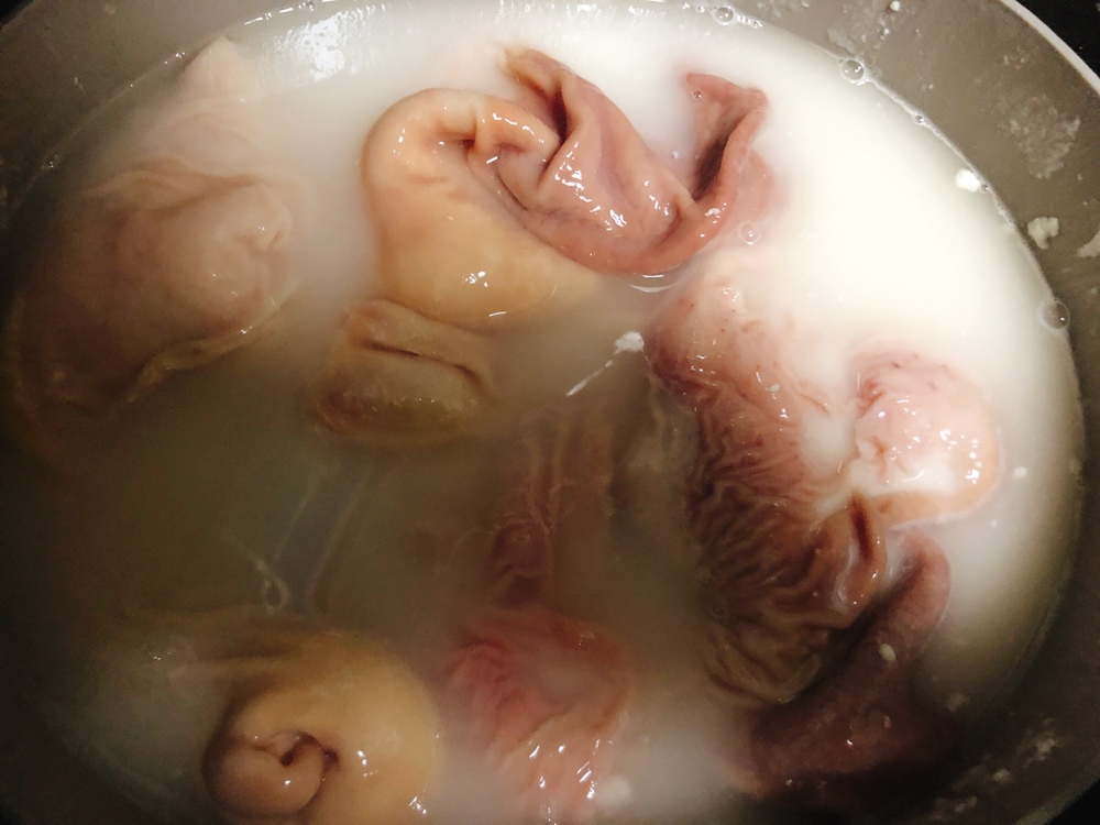 养胃莲子猪肚汤的做法 步骤10