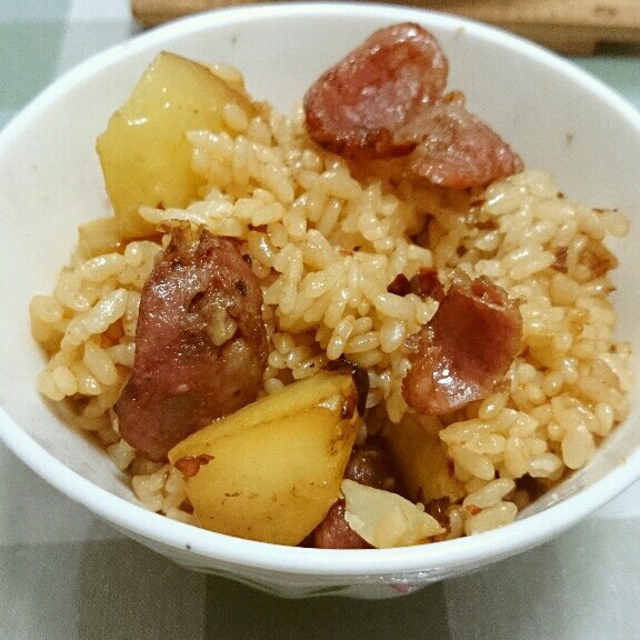 土豆焖饭（电饭锅版）