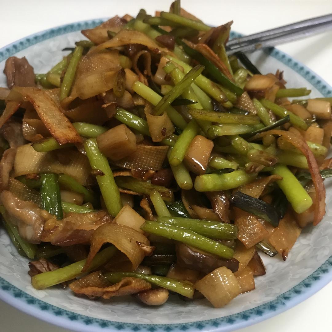 蒜苔杏鲍菇