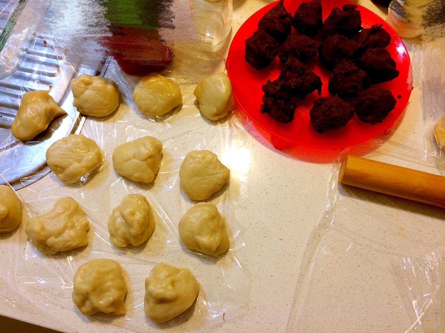 红豆冰皮月饼（无乳制品）的做法 步骤9
