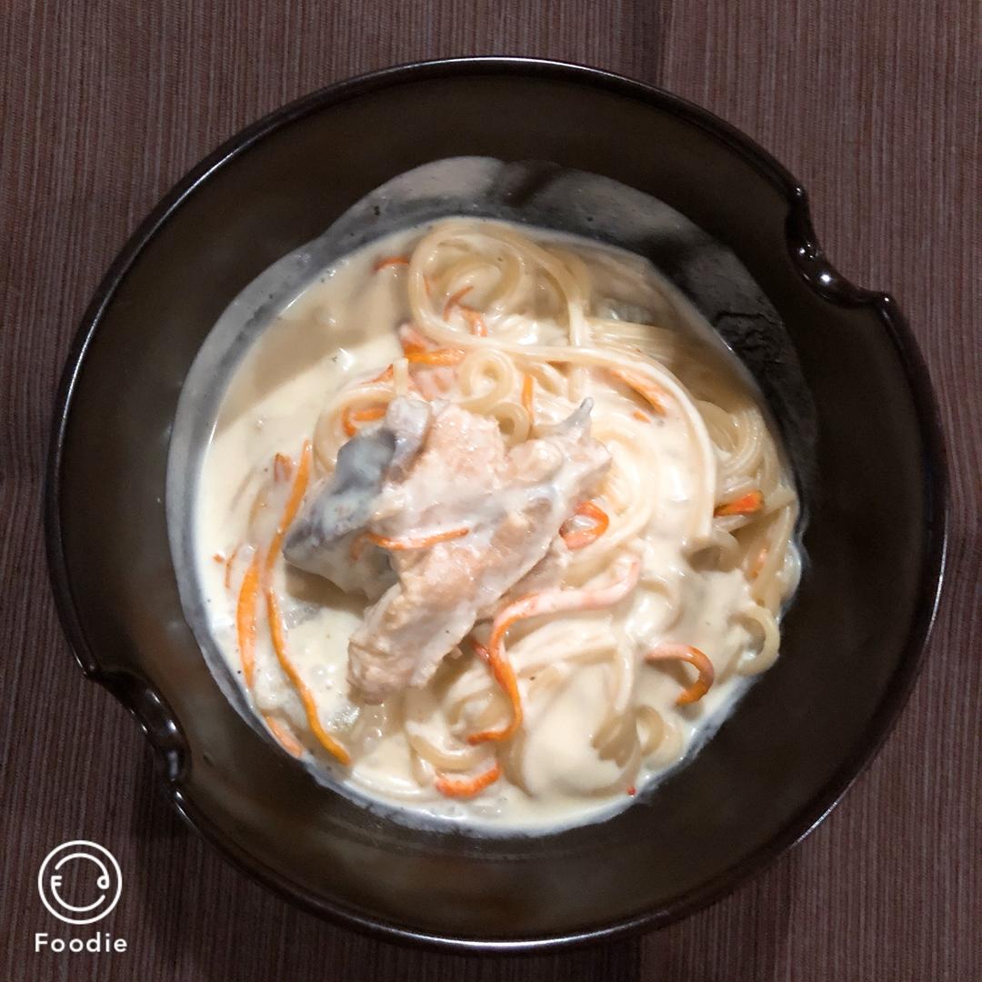 椰浆虫草花意面