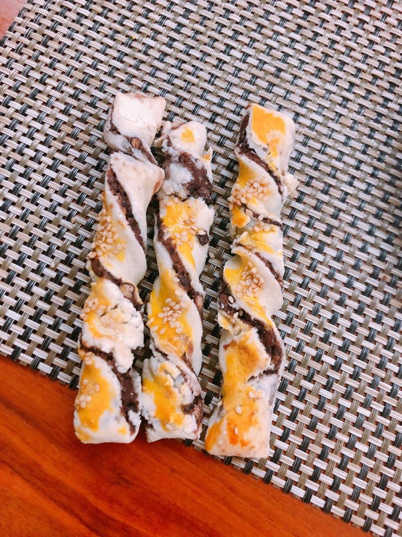 豆沙扭扭酥