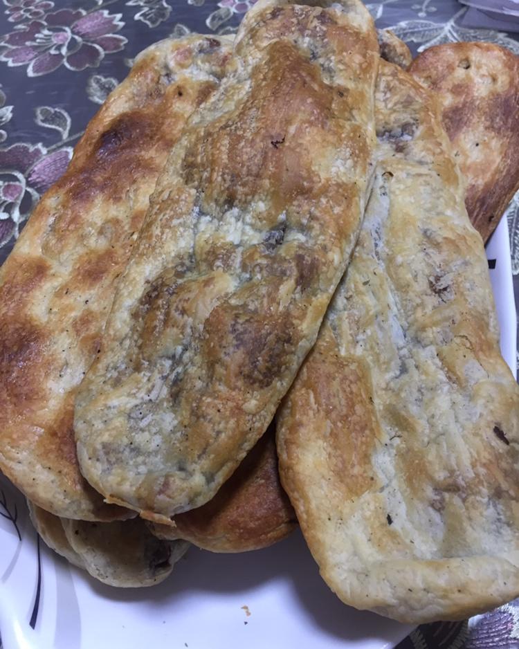 梅干菜鲜肉锅盔