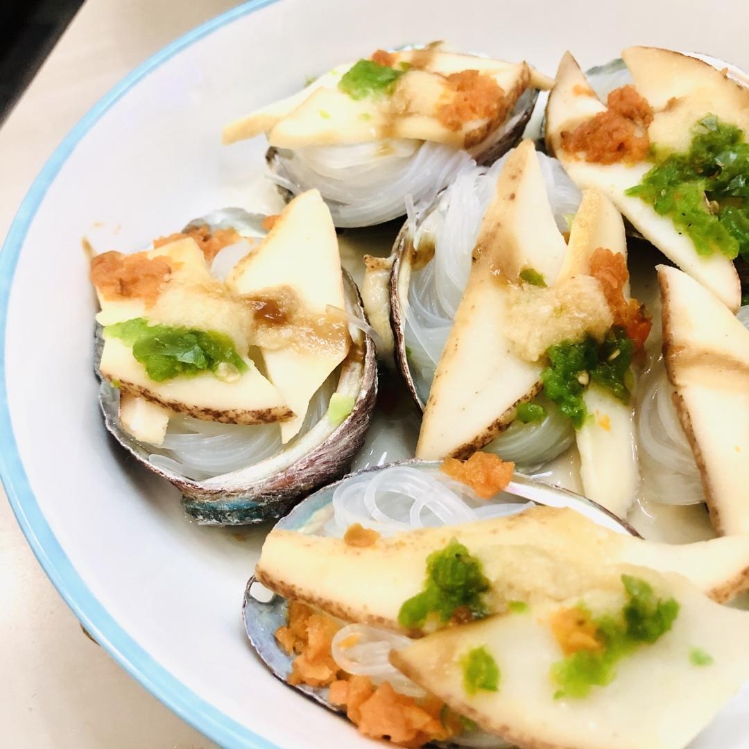 蒜蓉粉丝蒸鲍鱼