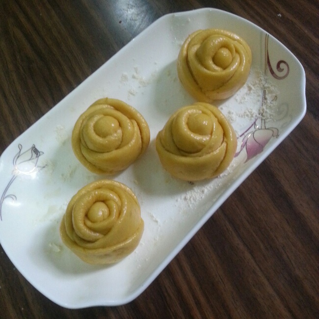 黄玫瑰馒头