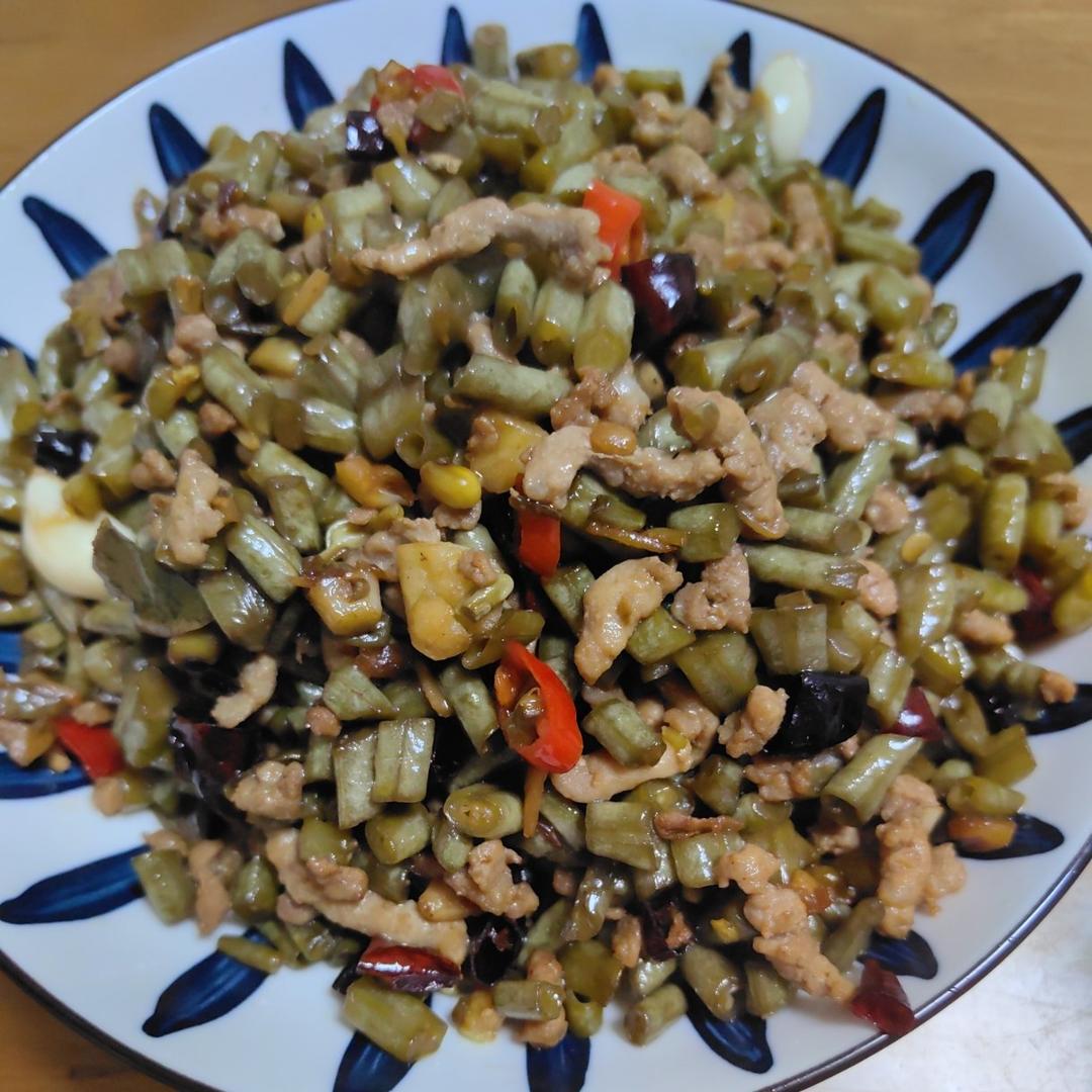 酸豆角炒肉末