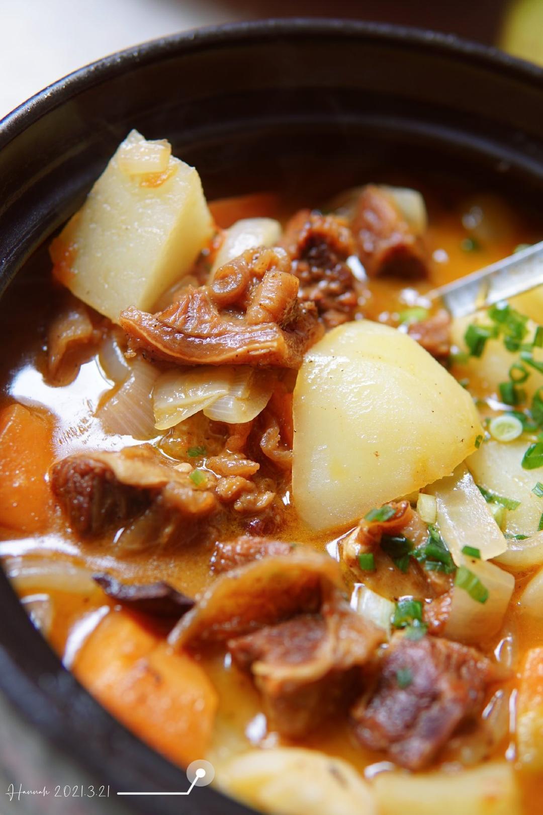 番茄土豆炖牛腩