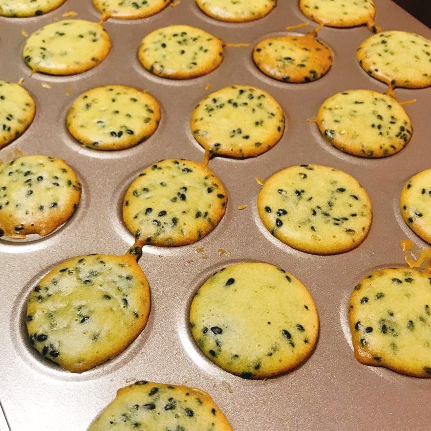 脆香 鸡蛋芝麻薄饼