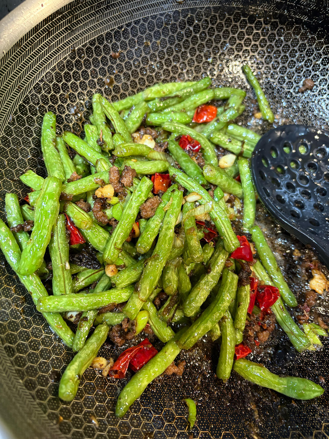 一上桌就瞬间光盘的干煸四季豆