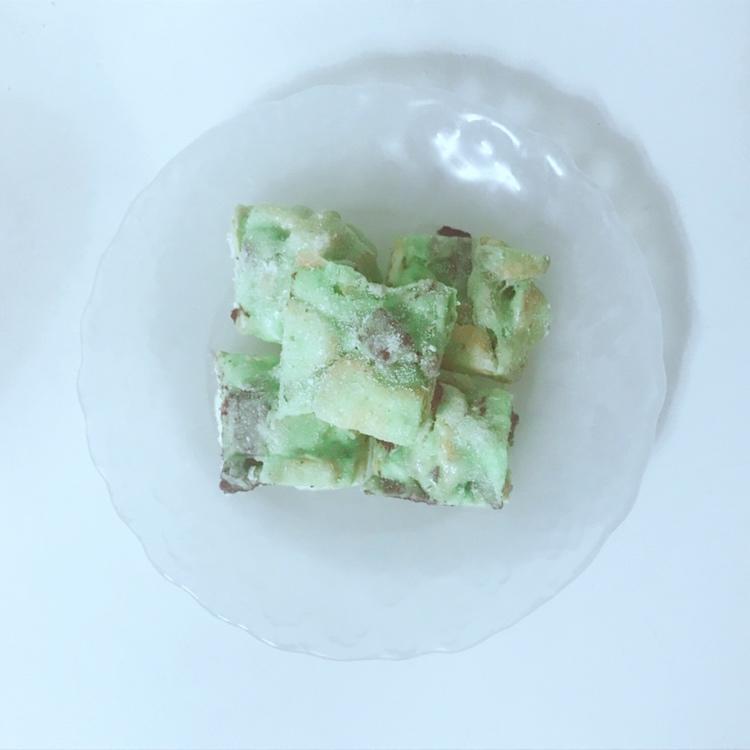 斑斓味紫薯雪花酥
