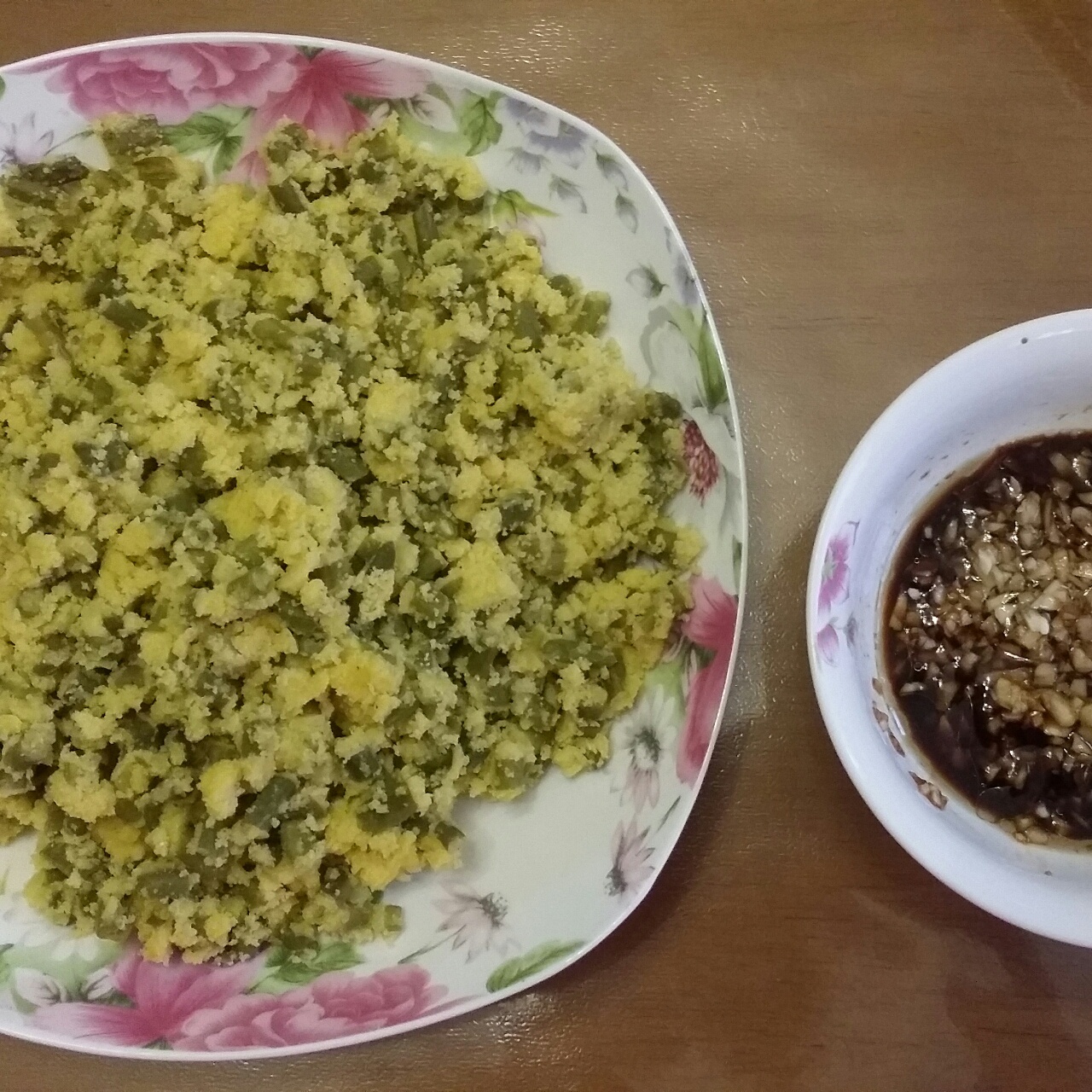 蒸菜糕（玉米面豇豆）