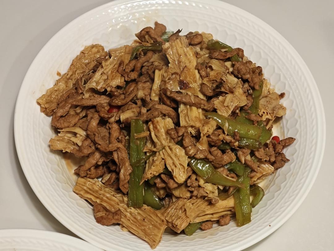 腐竹炒肉