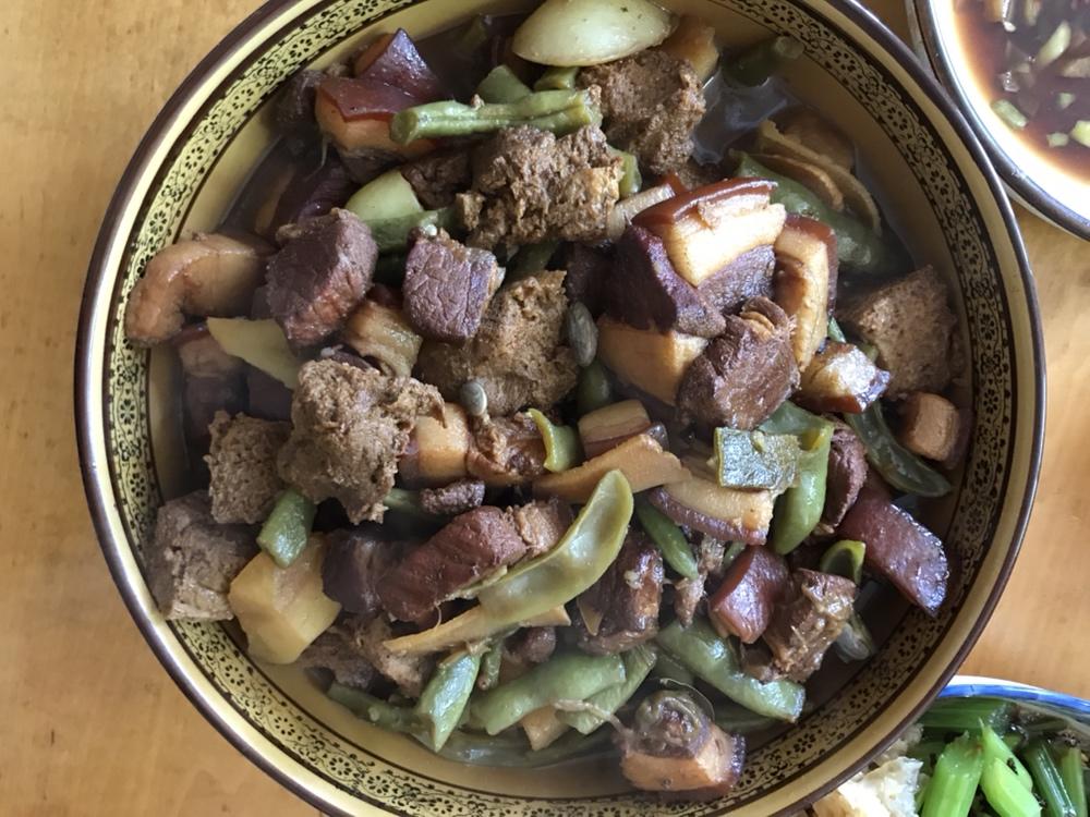 豆角土豆炖肉—东北家常炖菜