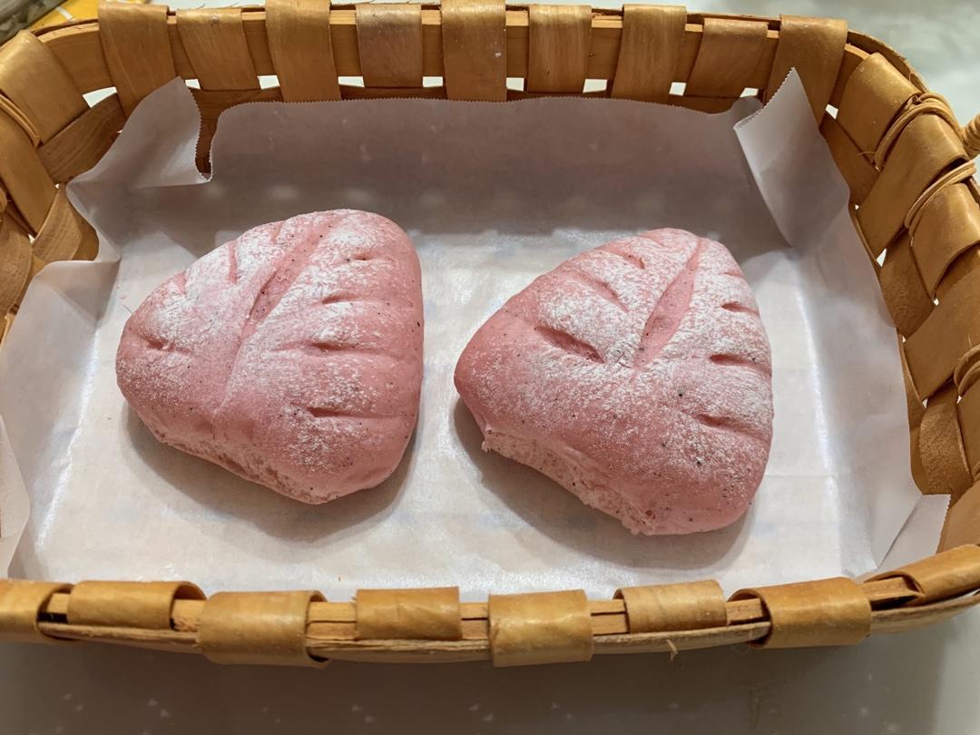 火龙果肉松软欧包（中筋粉）