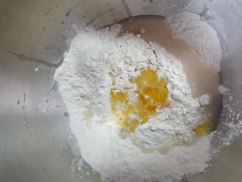 纯奶手撕吐司的做法 步骤1