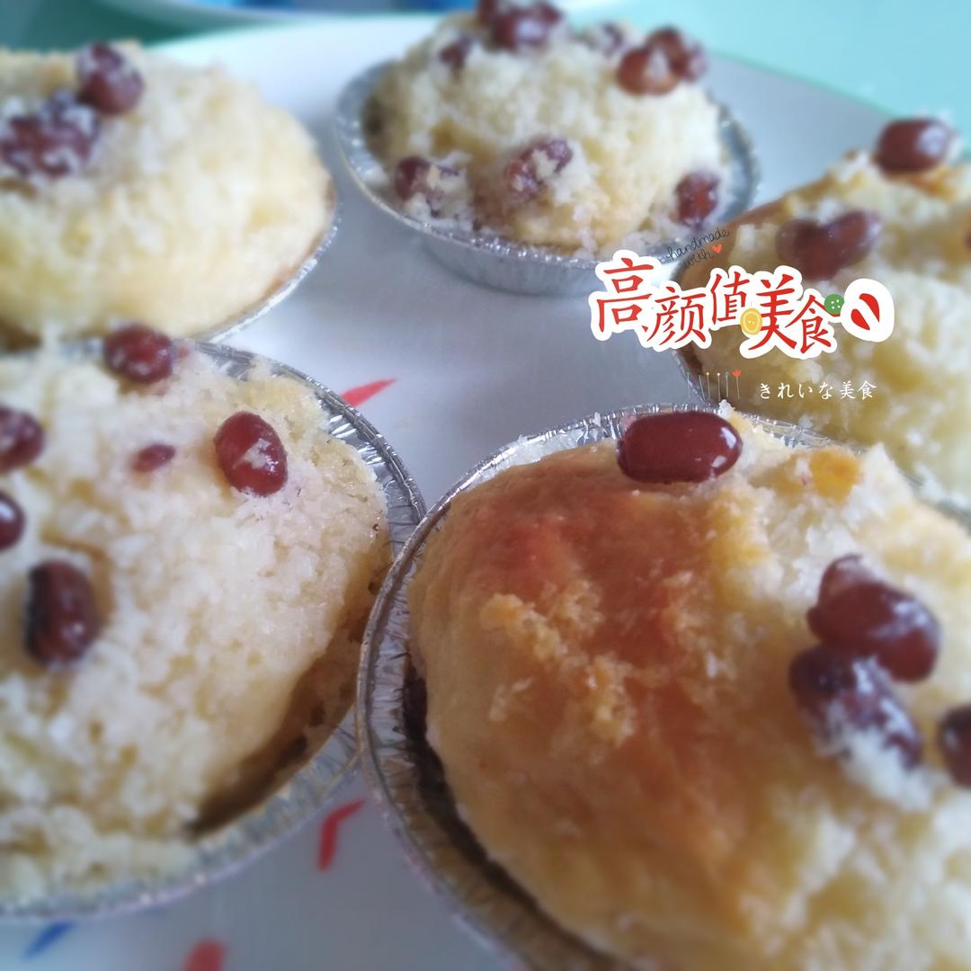 椰蓉蜜豆泡浆面包