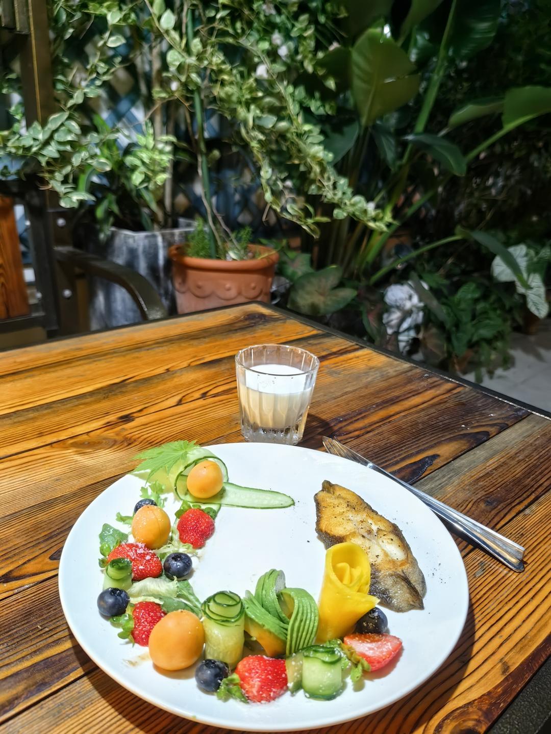 摆盘其实很简单【🍈火腿哈密瓜🥑牛油果发发】