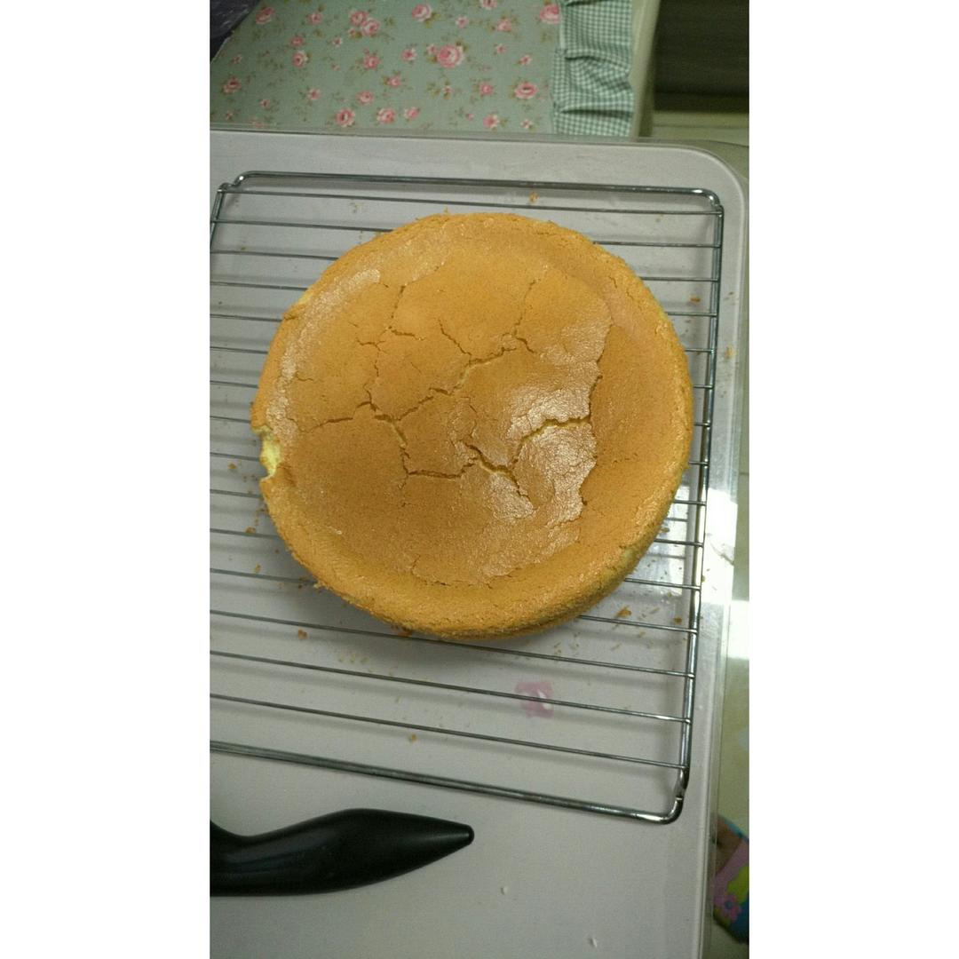 烤箱做蛋糕（戚风蛋糕的做法）