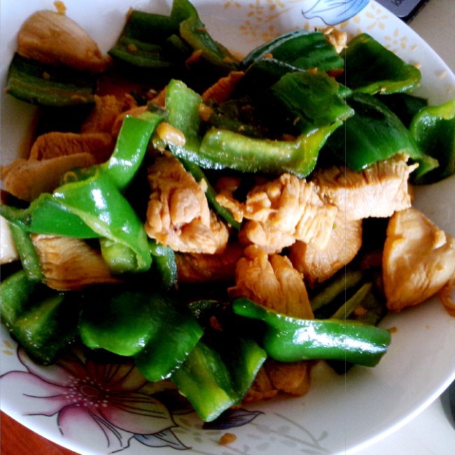 尖椒炒鸡肉