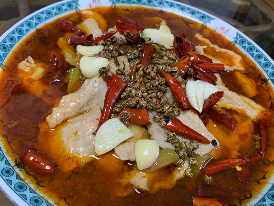 厨师长教你：“水煮肉片”的正宗做法，这味道真的很四川